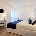 Solymar Apartments